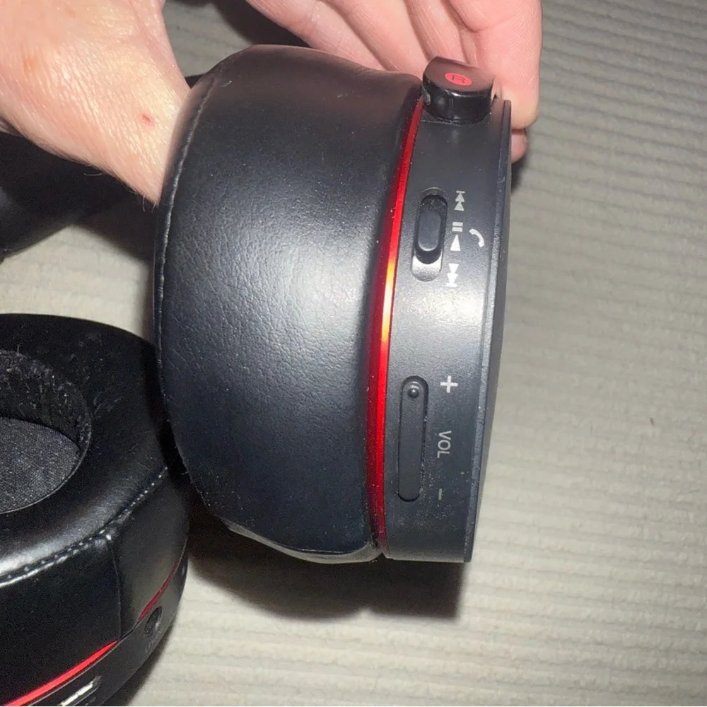 Sony Gray Over-Ear Headphones - Picture 5 of 5